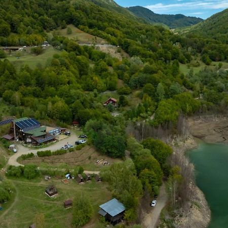 Pensiunea Izvorul Bucuriei Siriu Exterior foto