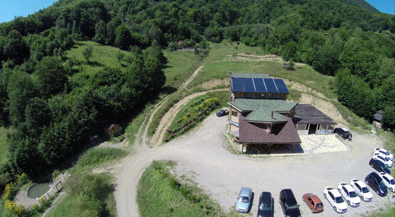 Pensiunea Izvorul Bucuriei Siriu Exterior foto